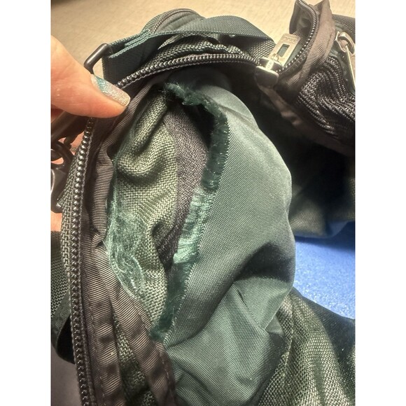 Vintage patagonia 90’s 2 Way Camping Large Duffle Bag Green Shoulder Hand - Picture 5 of 7